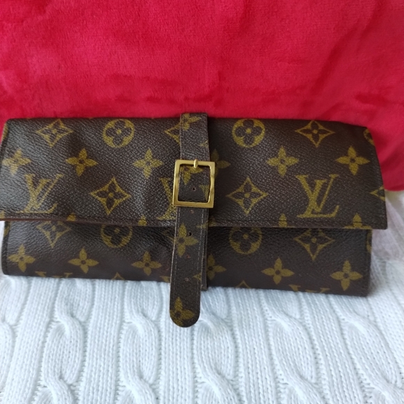 Louis Vuitton Saks Vintage Travel Jewelry Case - Picture 4 of 16